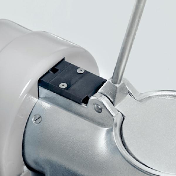 Ice Shaver with Plastic Casing and 0.30 HP Motor